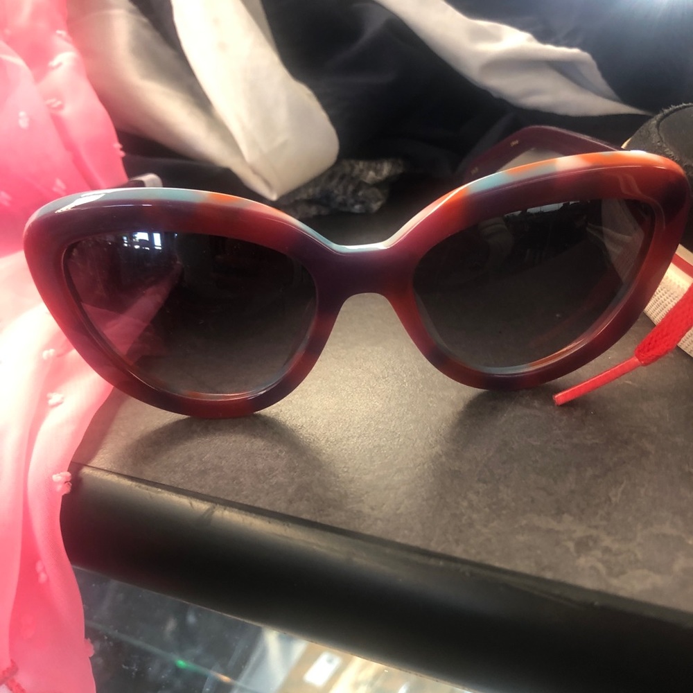 Greatly made reverse sunglasses!!